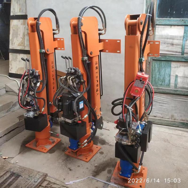 山阴县重汽蓝牌随车吊 3.2吨 国六动力强 液压驱动 农用自卸起重机